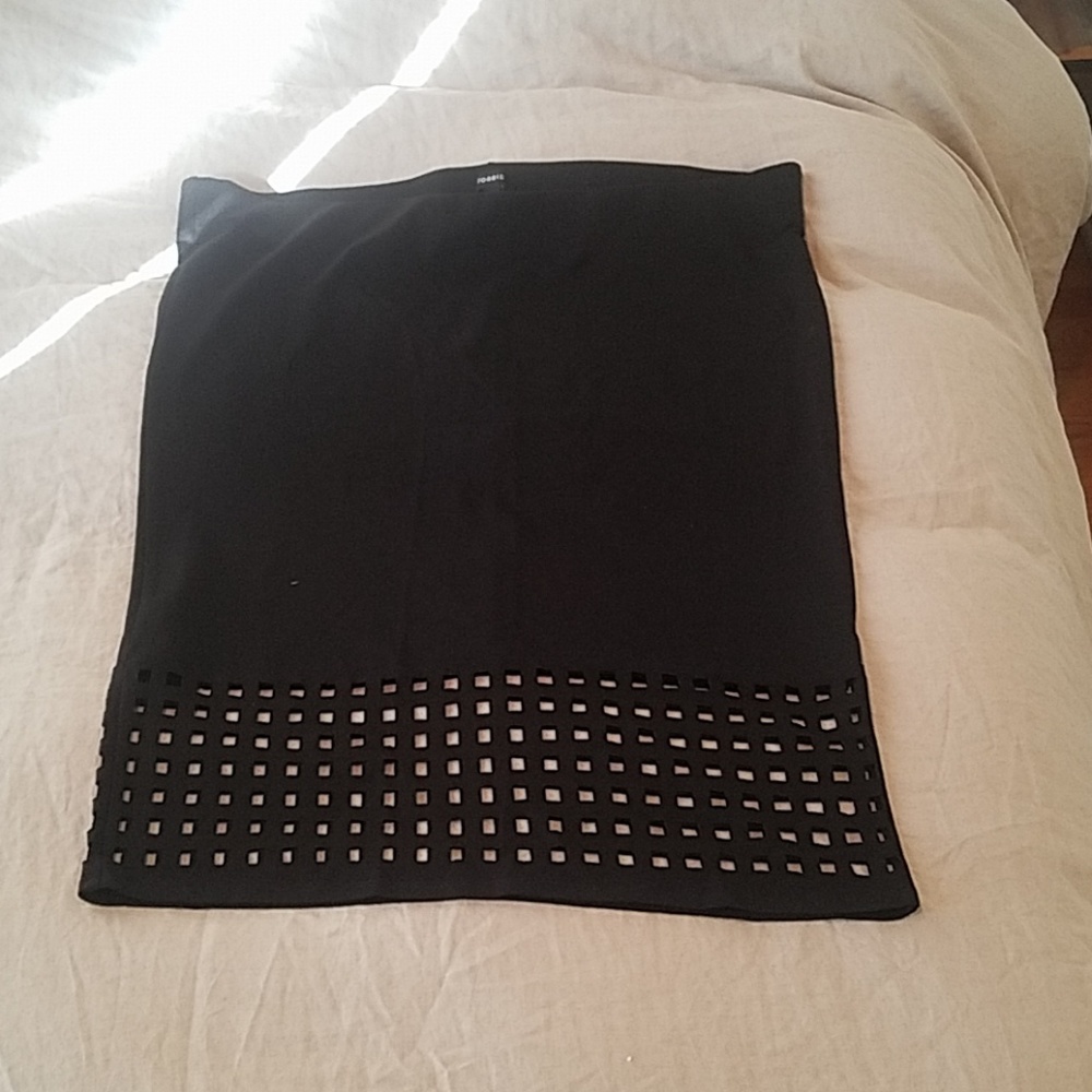 NWT - Torrid Black Laser Cut Skirt - 26/28